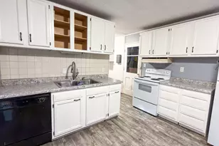 1404 N Hickory St, Champaign, IL 61820 - Photo 4