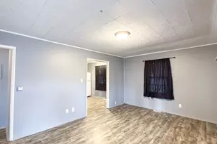 1404 N Hickory St, Champaign, IL 61820 - Photo 8