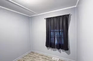 1404 N Hickory St, Champaign, IL 61820 - Photo 6