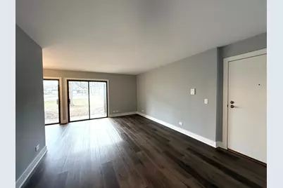 1221 Sandhurst Court #C1, Schaumburg, IL 60193 - Photo 2