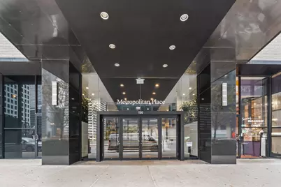 130 S Canal Street #813, Chicago, IL 60606 - Photo 2