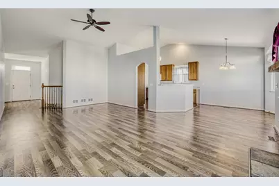 624 Cameron Drive, Antioch, IL 60002 - Photo 4