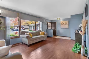 1241 E 168th St, South Holland, IL 60473 - Photo 8