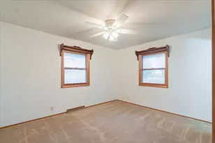 625 Bradley Dr, Bloomington, IL 61701 - Photo 12