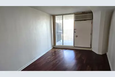 300 N State Street #4710, Chicago, IL 60654 - Photo 8