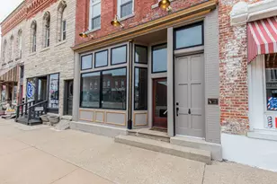 923 N Main St, Princeton, IL 61356 - Photo 1