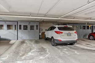 6425 Clarendon Hills Rd, Willowbrook, IL 60527 - Photo 24