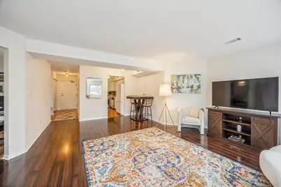 6425 Clarendon Hills Road #211, Willowbrook, IL 60527 - Photo 10