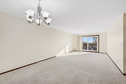 9500 N Washington Street #505, Niles, IL 60714 - Photo 4