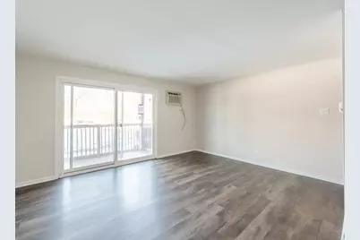 5752 W 128th Street #103, Crestwood, IL 60418 - Photo 2