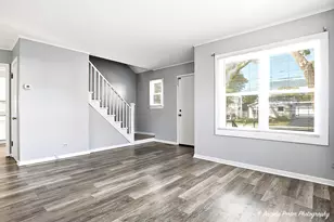 1315 Cherokee Dr, Round Lake Beach, IL 60073 - Photo 6