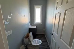 10901 S Michigan Ave, Chicago, IL 60628 - Photo 12