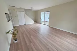 482 Betsy Ross Ct, Aurora, IL 60504 - Photo 4