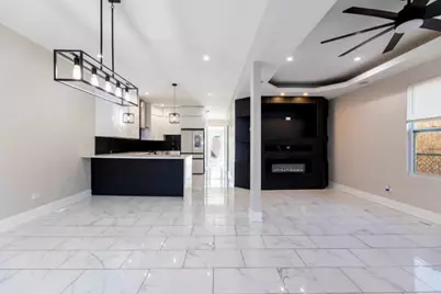 9068 S South Chicago Avenue, Chicago, IL 60617 - Photo 2