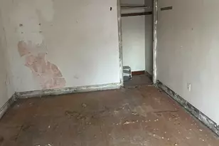 11809 S Indiana Ave, Chicago, IL 60628 - Photo 10