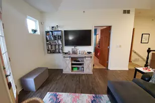 612 Crystal Springs Ct, Fox Lake, IL 60020 - Photo 4