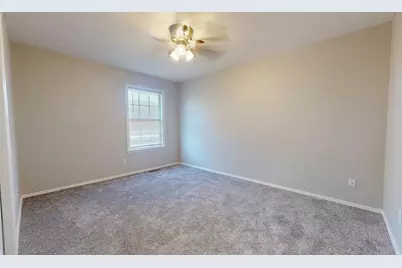 306 N Beringer Circle, Urbana, IL 61802 - Photo 16
