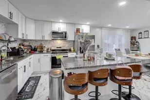 1437 E Michele Dr, Palatine, IL 60074 - Photo 6