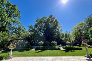 528 Roslyn Rd, Kenilworth, IL 60043 - Photo 10