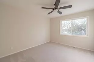 715 Concord Dr, Crystal Lake, IL 60014 - Photo 10