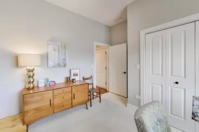 2752 W Argyle Street #4, Chicago, IL 60625 - Photo 18