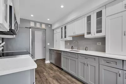 1400 N Yarmouth Place #407, Mount Prospect, IL 60056 - Photo 4