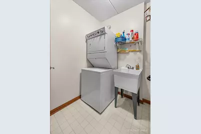 100 N Gary Avenue #208, Wheaton, IL 60187 - Photo 4