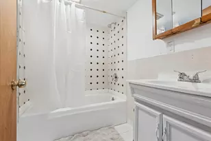 5701 S Maplewood Ave, Chicago, IL 60629 - Photo 16