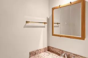 1053 Lakeview Rd, Elgin, IL 60123 - Photo 20