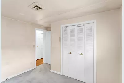 1053 Lakeview Road, Elgin, IL 60123 - Photo 22