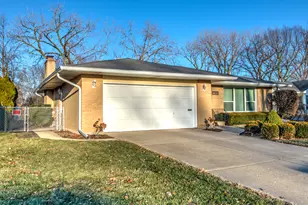 3316 Brookmeade Dr, Rolling Meadows, IL 60008 - Photo 2