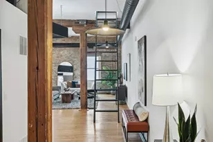 515 N Noble St, Chicago, IL 60642 - Photo 2