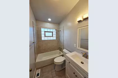 828 Lavergne Avenue, Wilmette, IL 60091 - Photo 12