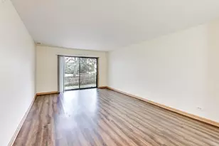 3000 Bayside Dr, Palatine, IL 60074 - Photo 4