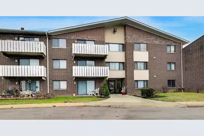 3000 Bayside Drive #107, Palatine, IL 60074 - Photo 2