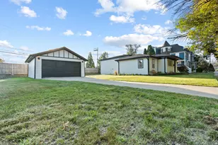 9427 S Charles St, Chicago, IL 60643 - Photo 2