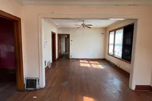 12219 S Emerald Ave, Chicago, IL 60628 - Photo 2