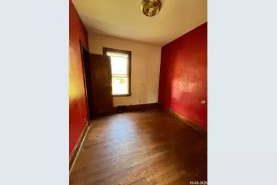 12219 S Emerald Avenue, Chicago, IL 60628 - Photo 4