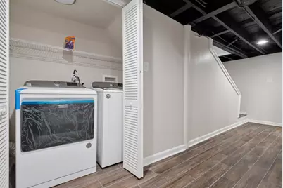 9127 S Essex Avenue, Chicago, IL 60617 - Photo 14