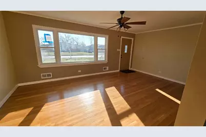 7722 W 81st Place, Bridgeview, IL 60455 - Photo 2