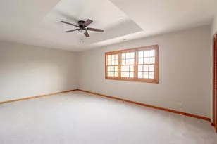 5635 N Kostner Ave, Chicago, IL 60646 - Photo 8