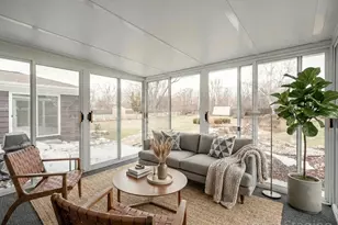 9836 W Paxton Dr, Beach Park, IL 60099 - Photo 8