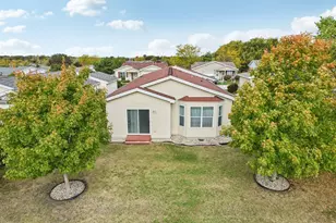 3306 Stakes Ln, Grayslake, IL 60030 - Photo 2