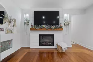 8239 Sayre Ave, Burbank, IL 60459 - Photo 12