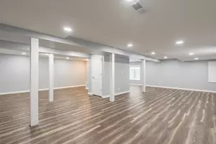 21 W Sandstone Ct, South Elgin, IL 60177 - Photo 18