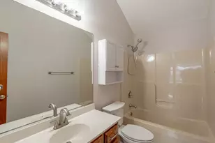 21 W Sandstone Ct, South Elgin, IL 60177 - Photo 12