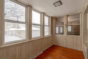 8025 S Euclid Ave, Chicago, IL 60617 - Photo 6