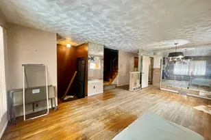 9527 S Parnell Ave, Chicago, IL 60628 - Photo 4