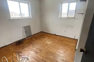 9527 S Parnell Ave, Chicago, IL 60628 - Photo 22