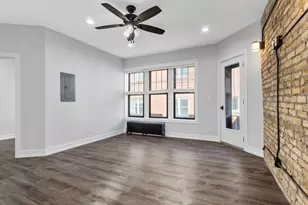 6109 N Winthrop Ave, Chicago, IL 60660 - Photo 2